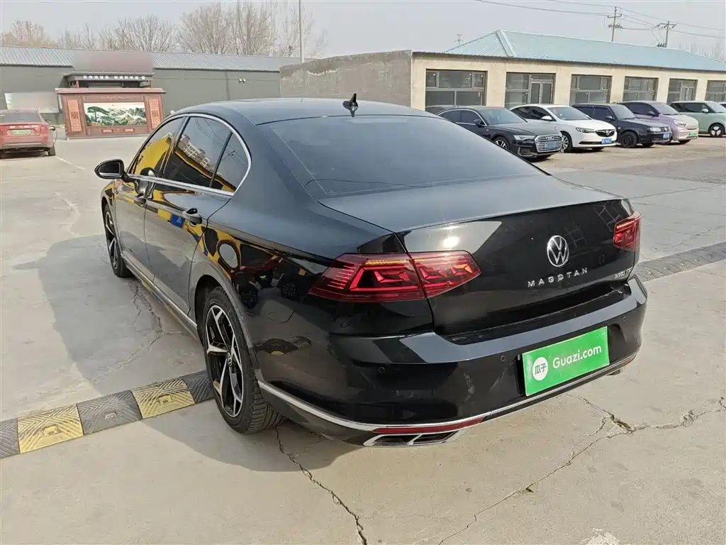 Volkswagen Magotan 2023 Model 2 Million Commemorative Edition 330TSI DSG Luxury фото 5