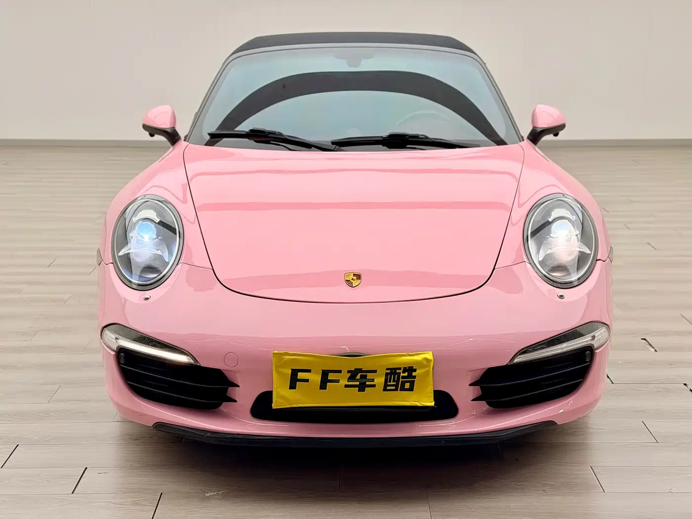 Porsche 911 2013 Carrera 4 Cabriolet 3.4L фото 3