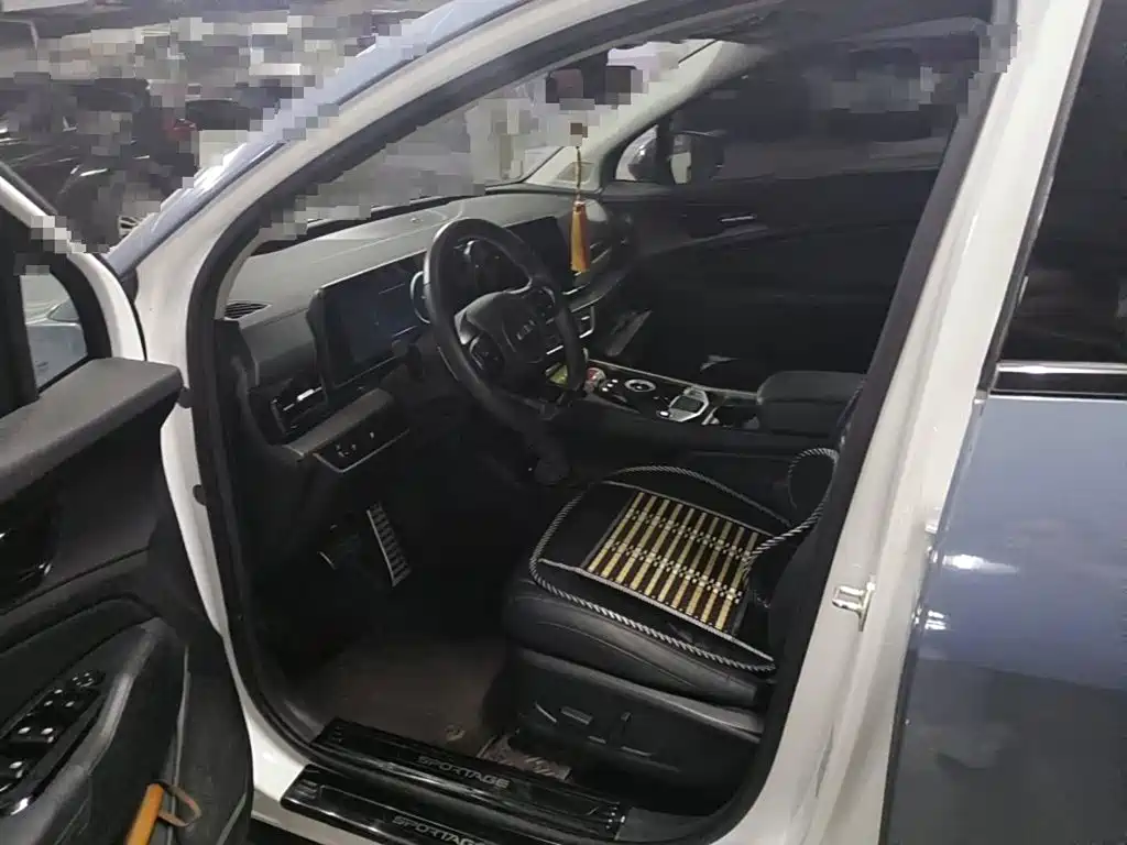 Фото 8 - Kia Sportage