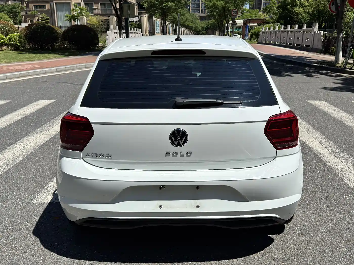 Volkswagen Polo 2023 Facelift Plus 1.5L Auto Joyful Living Edition фото 5