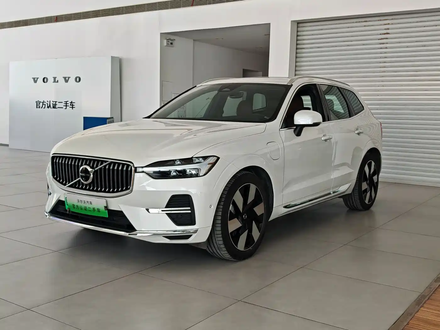 VOLVO XC60 PLUG IN HYBRID