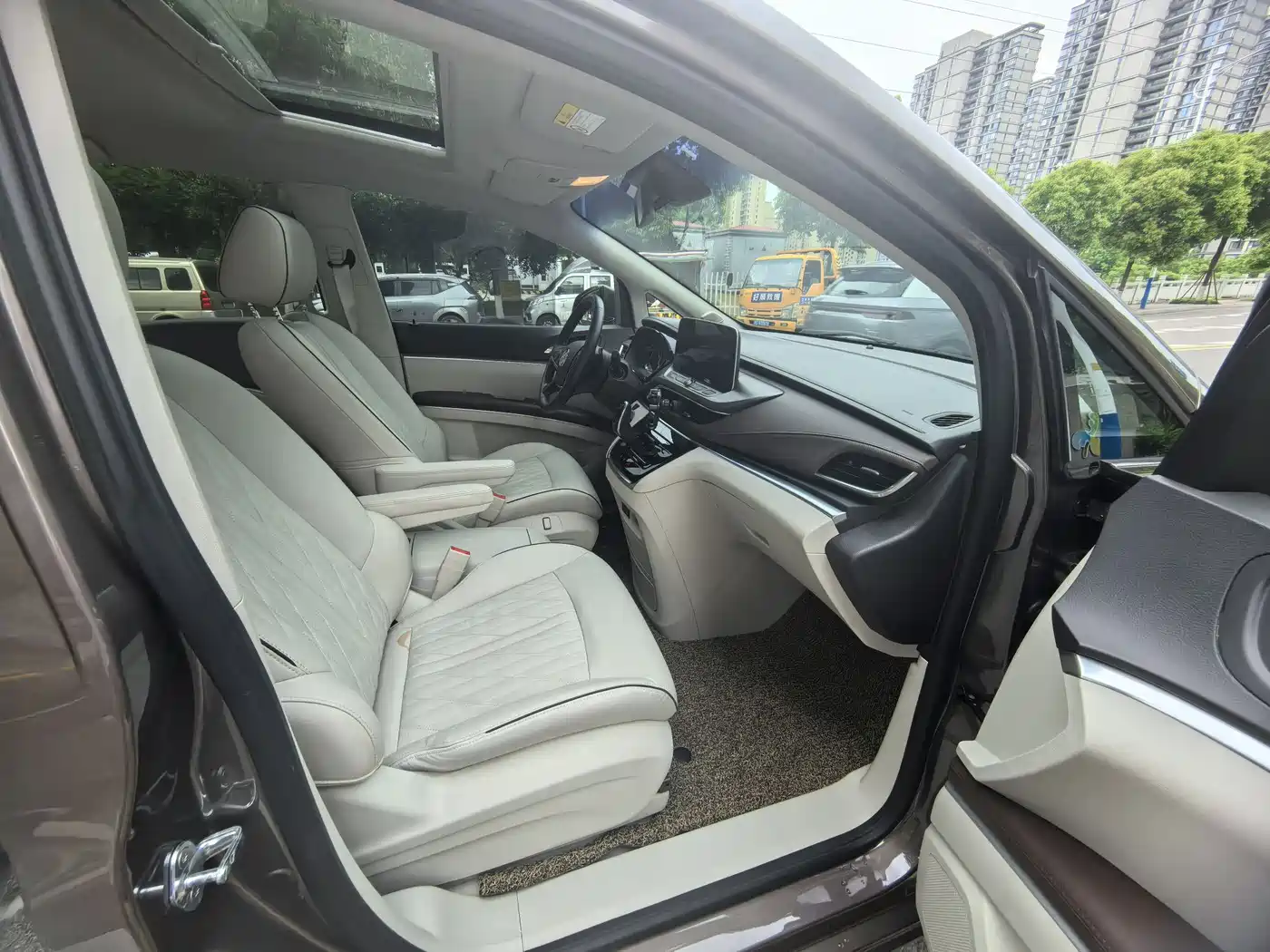 Buick GL8 2022 Land Business Class 652T Luxury фото 15