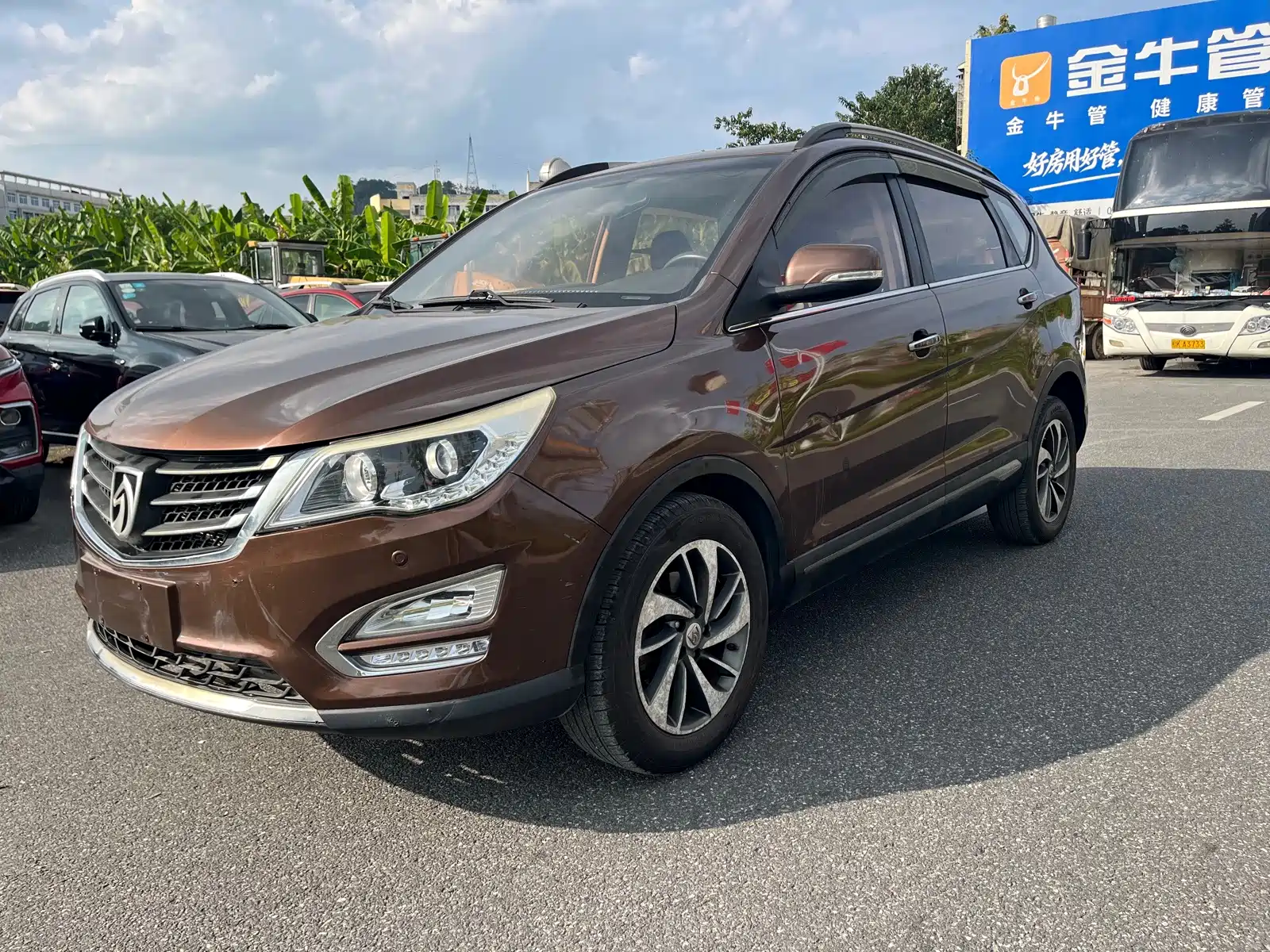 Фото 1 - Baojun 560