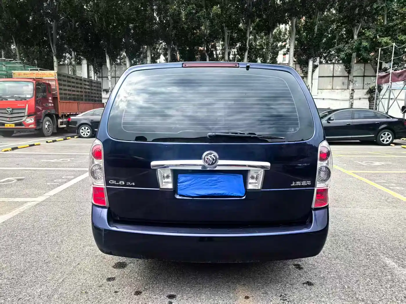 Buick GL8 2011 2.4L CT Comfort Edition фото 4
