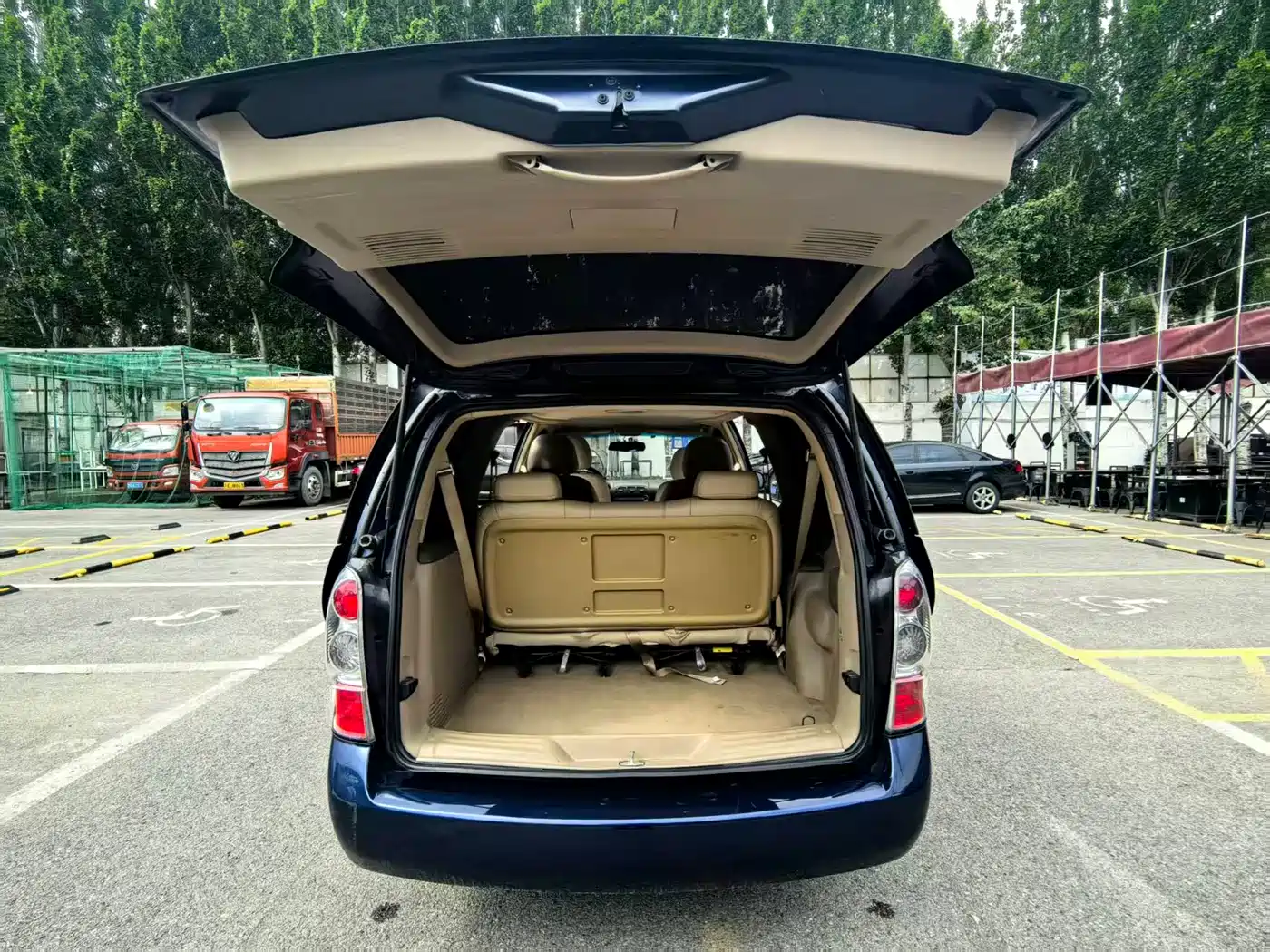 Buick GL8 2011 2.4L CT Comfort Edition фото 19