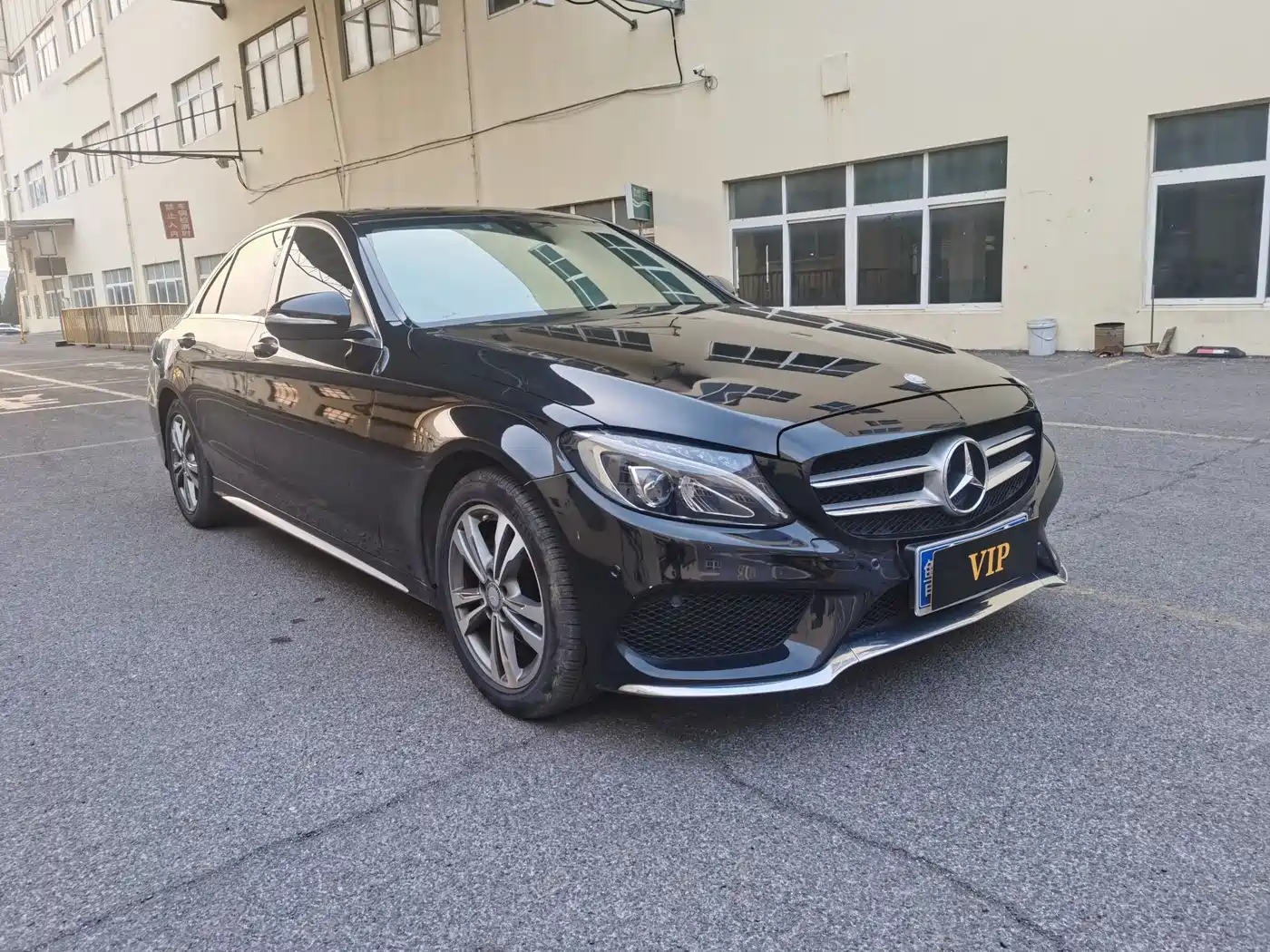 Mercedes-Benz C-Class 2015 Facelift C 200 L Sport фото 3