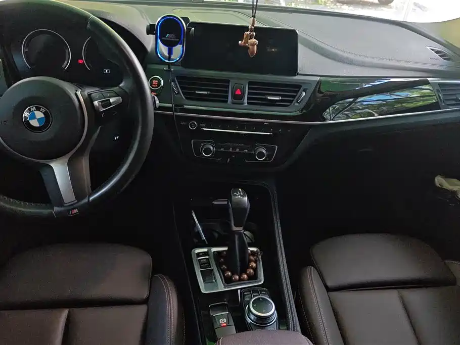 BMW 1 Series 2019 118i M Sport Package фото 13