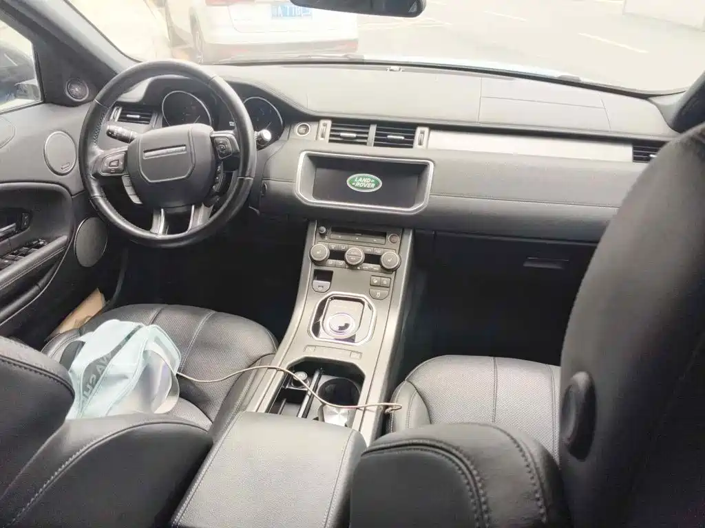 Фото 12 - Land Rover Range Rover Evoque