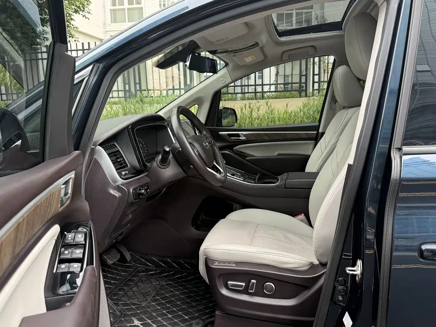 GAC Trumpchi Trumpchi M8 2021 Master Series 390T Ultimate Edition фото 10