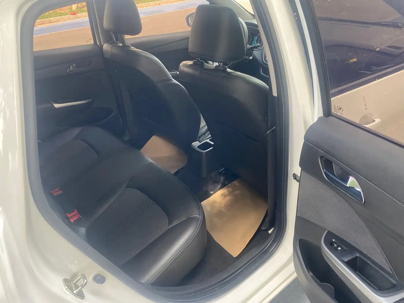 Chevrolet Lova RV 2018 1.5L Automatic Smart фото 15