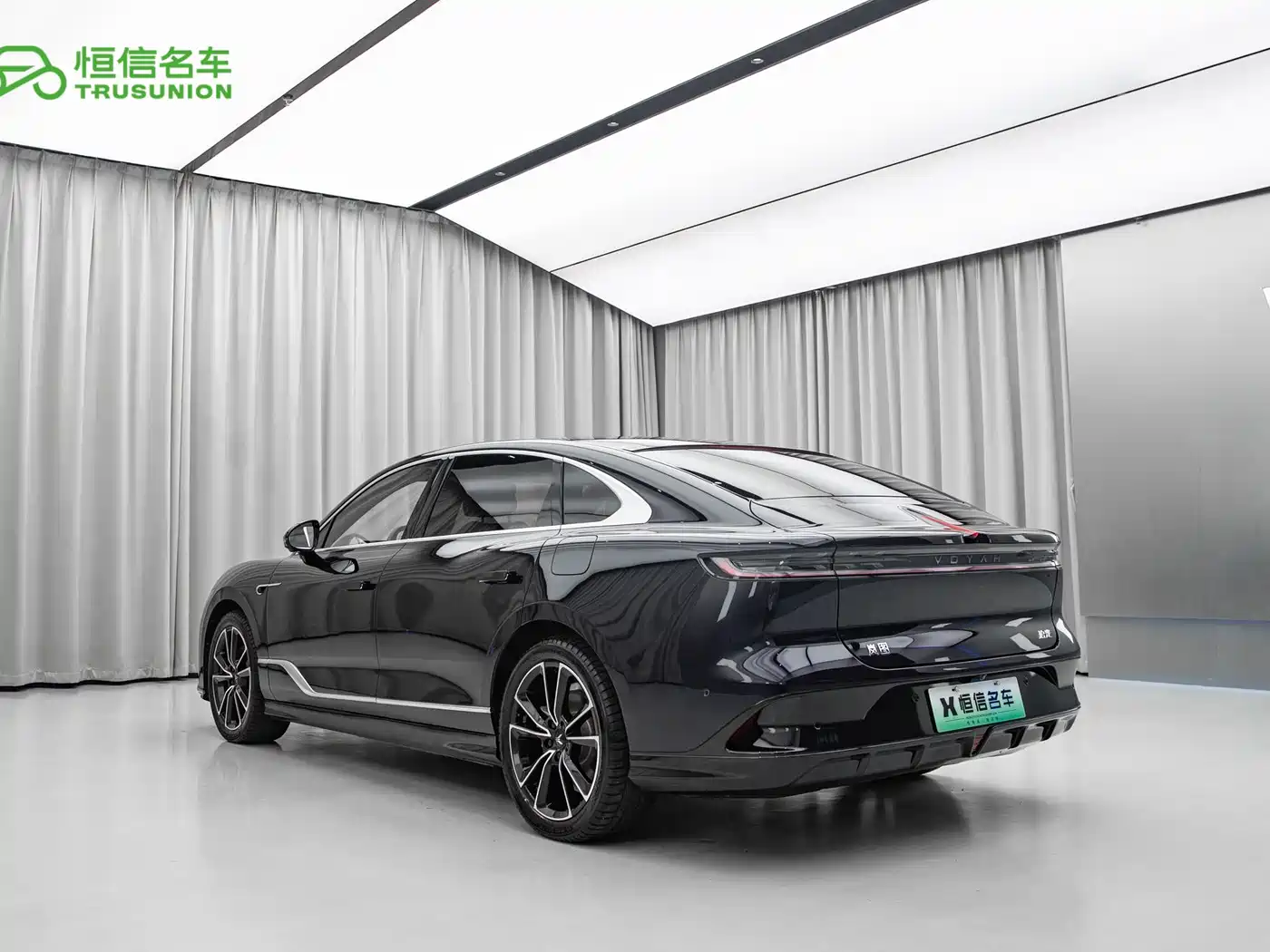 Voyah Auto VOYAH Zhuiguang 2024 PHEV AWD Ultra Long Range Flagship фото 4