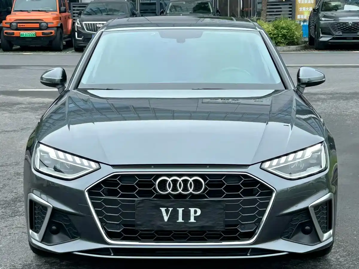 Audi A4L 2020 40 TFSI Fashion Dynamic Edition фото 2