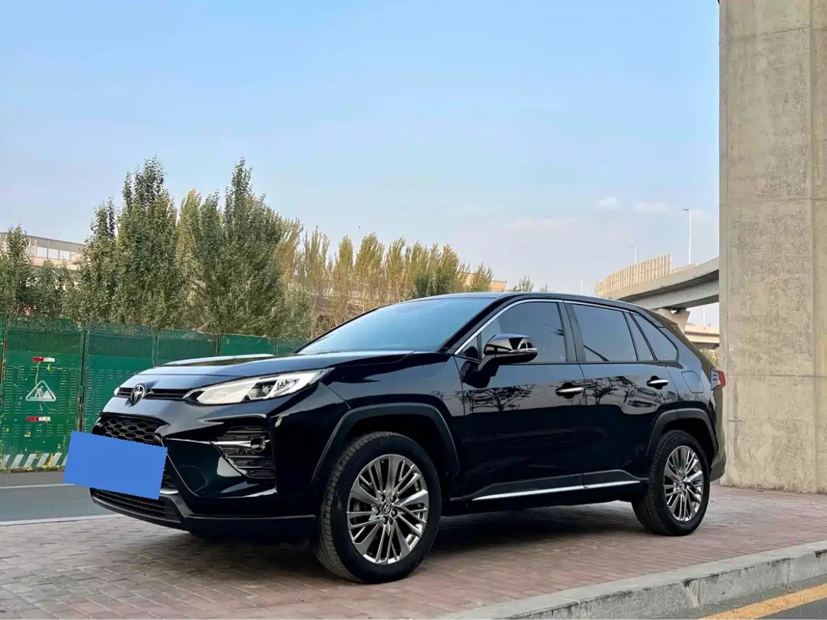 Toyota Wildlander 2020 2.0L CVT 2WD Premium фото 3