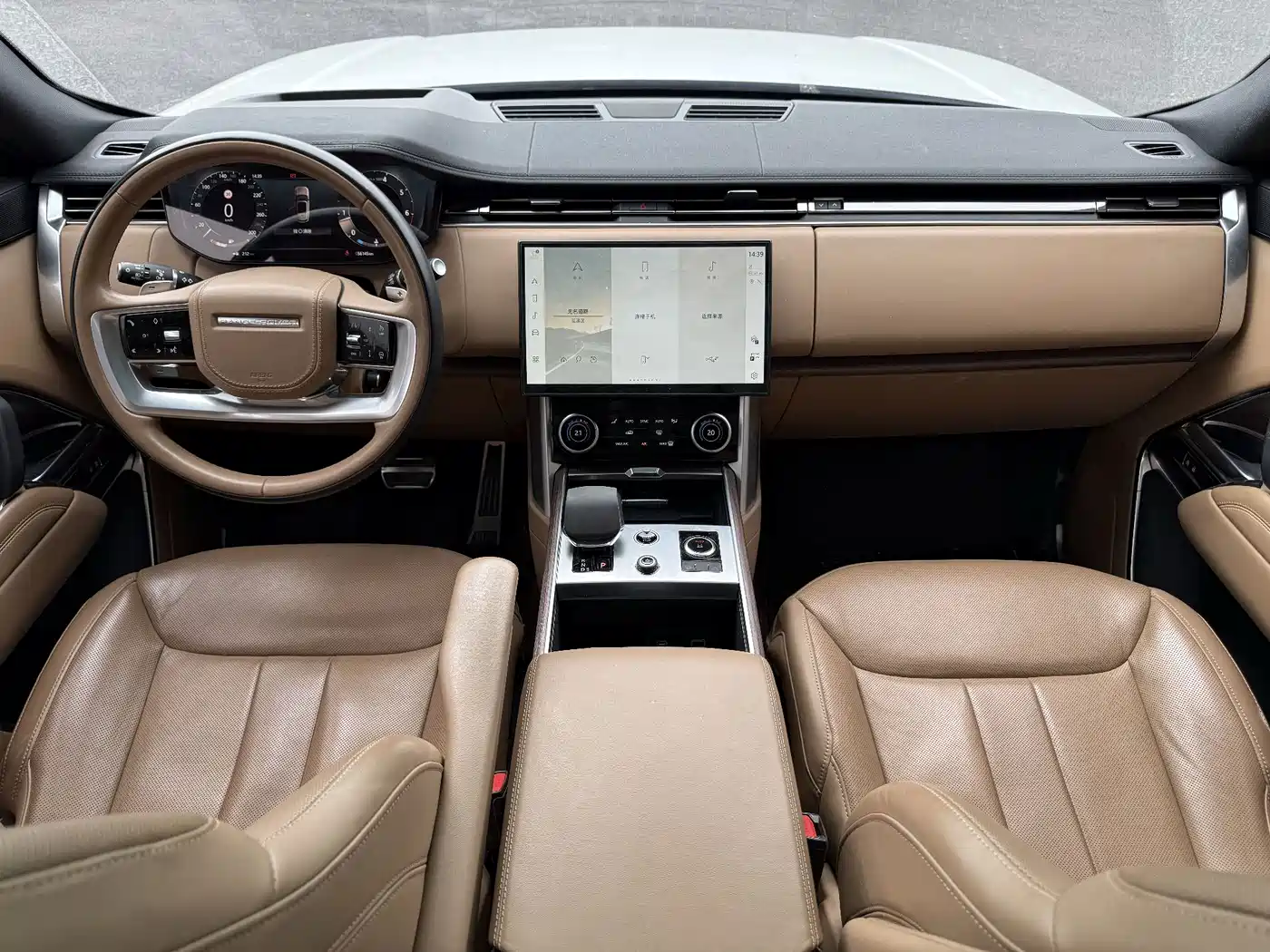 Land Rover Range Rover 2023 2023 3.0 L6 400PS Genesis Extended Version