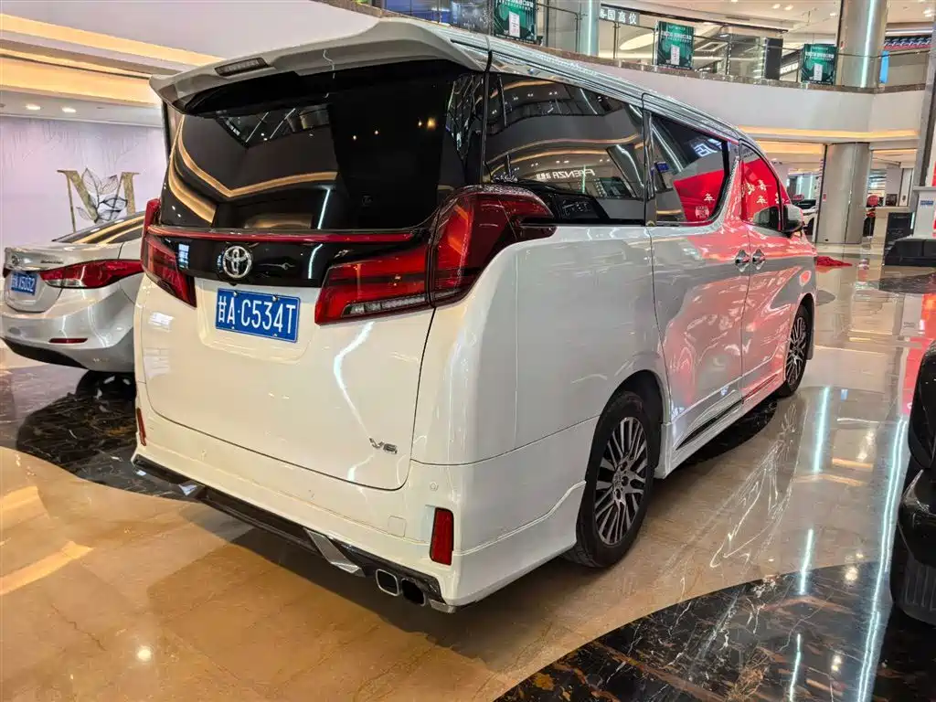 Toyota Alphard 2015 3.5L Premium Edition фото 2