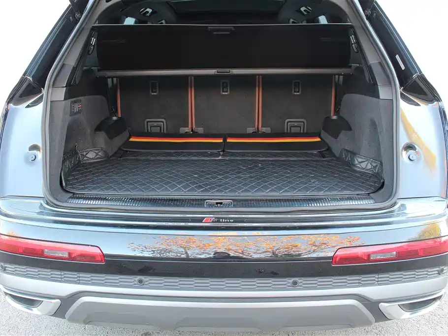 Audi Q7 2021 55 TFSI quattro S line Sport фото 6