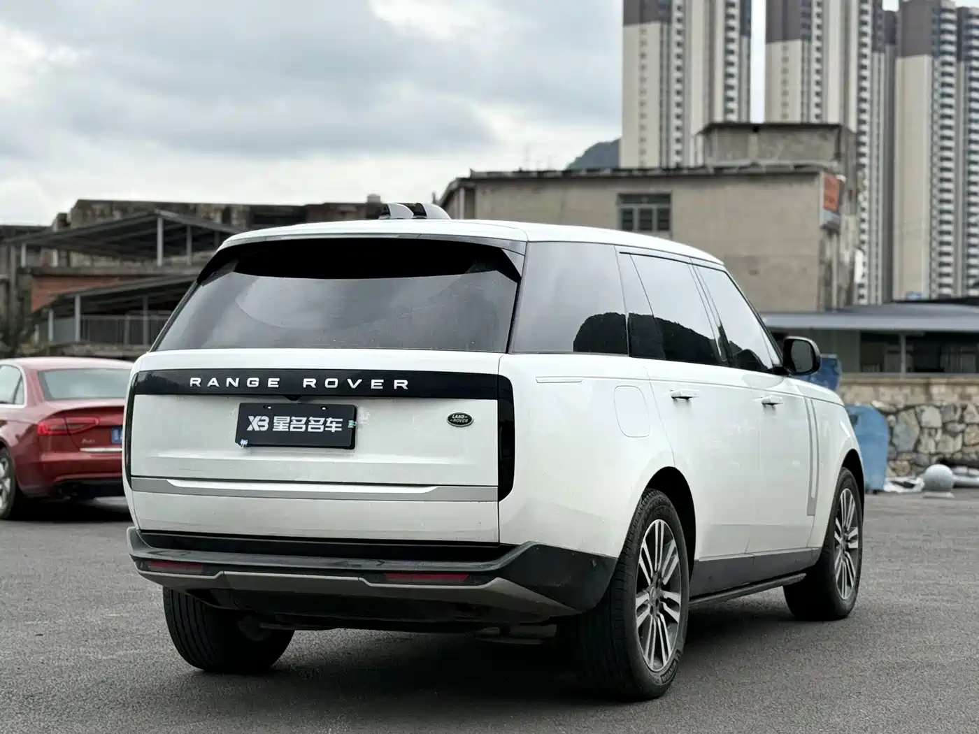 Land Rover Range Rover 2023 2023 3.0 L6 400PS Genesis Extended Version