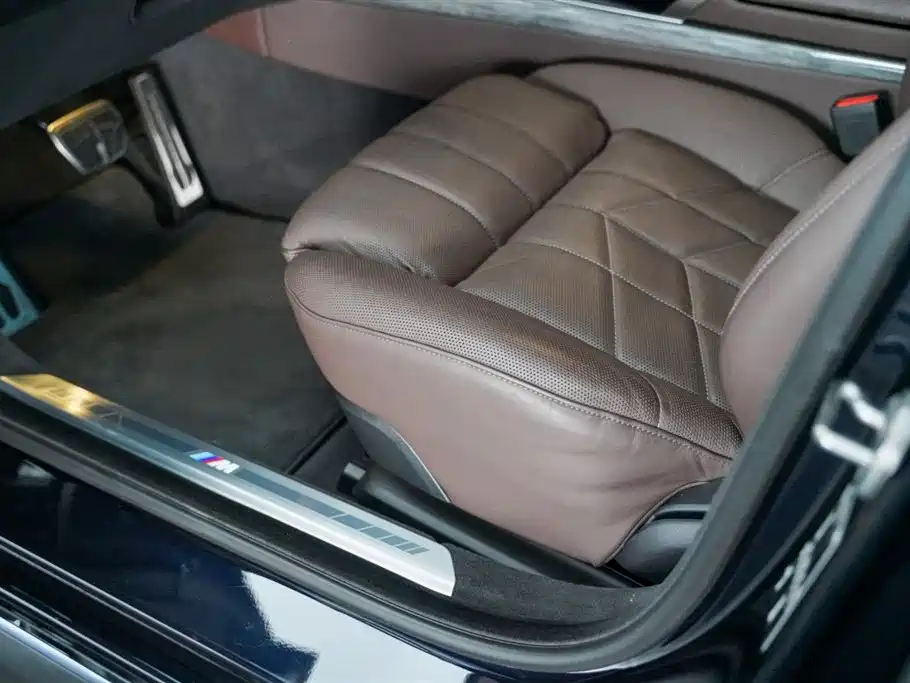 BMW 7 Series 2023 Model 740Li Premium Luxury Package фото 10