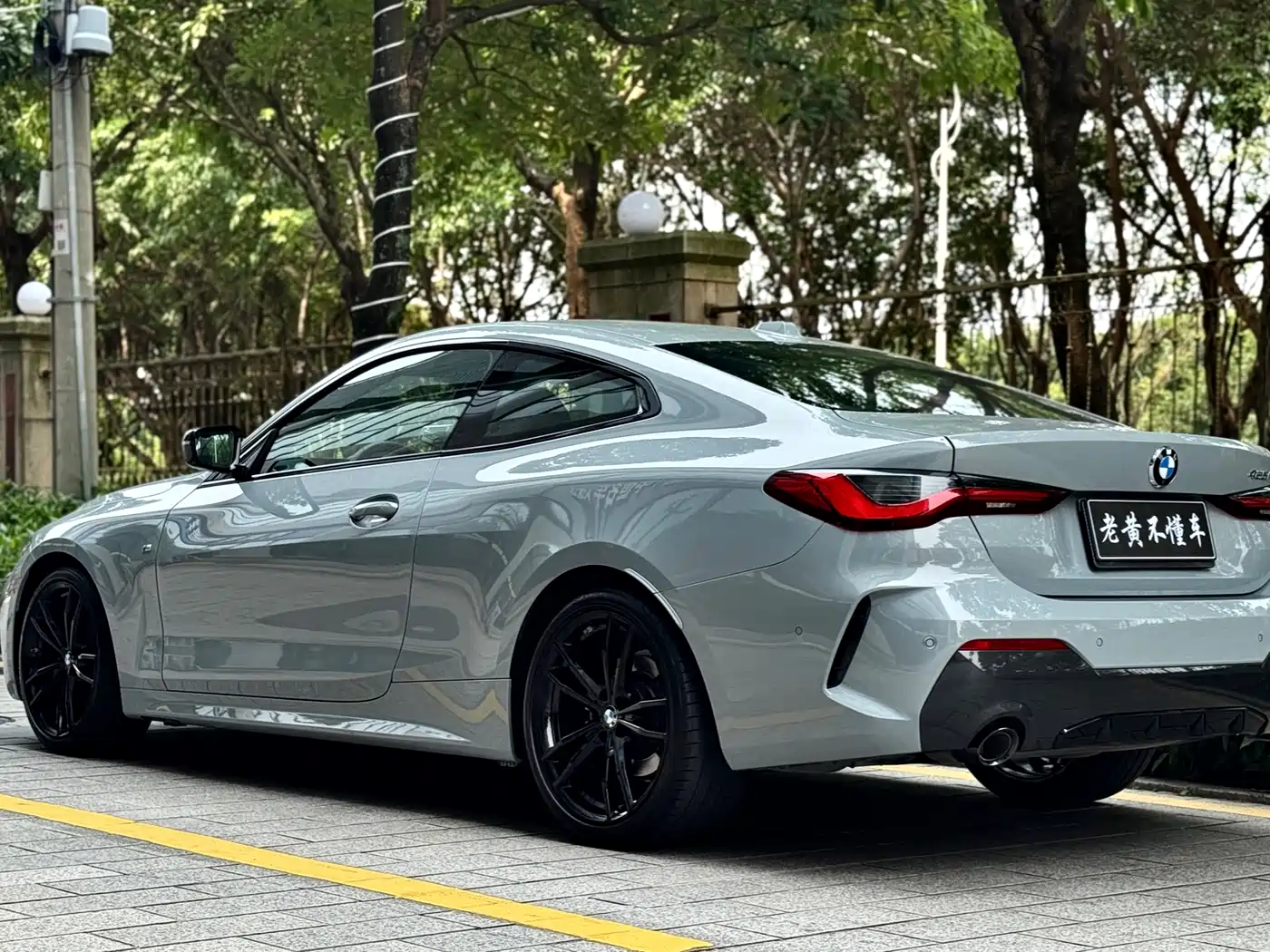 BMW 4-SERIES