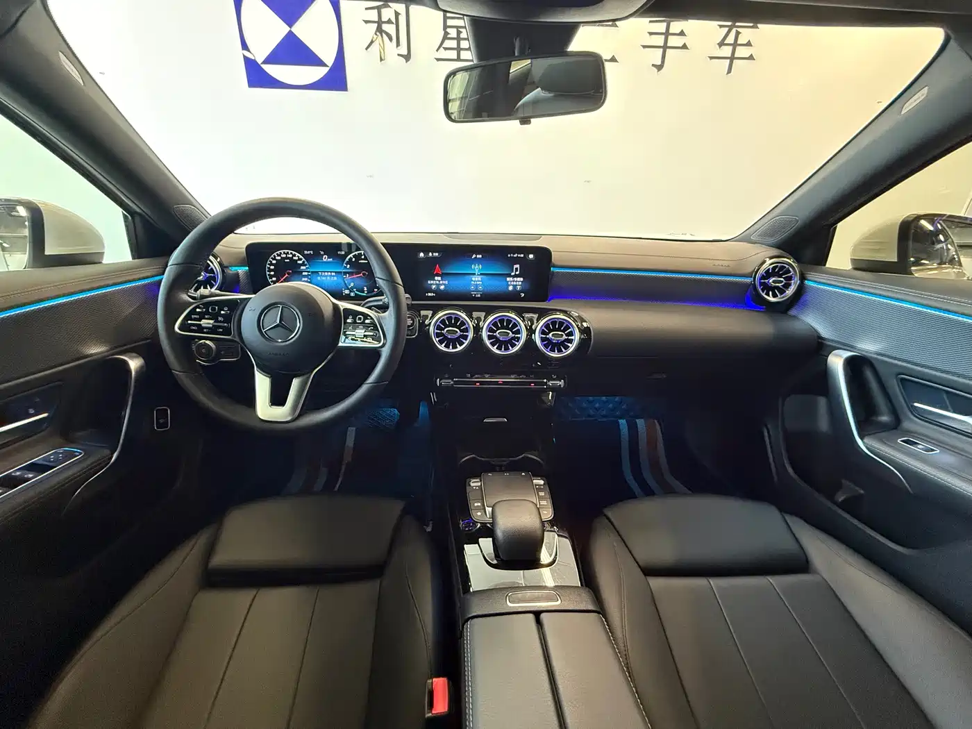 Mercedes-Benz A-Class 2022 A 180 L Sport Sedan фото 8