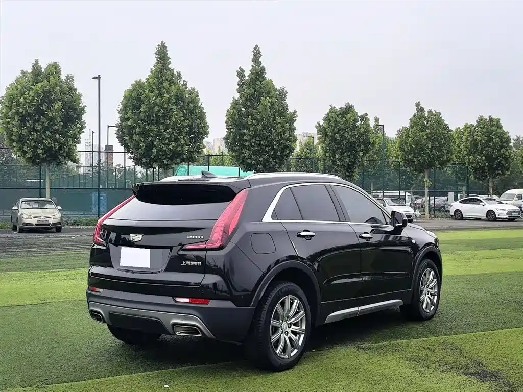 Cadillac XT4 2018 Model 28T 2WD Luxury фото 6