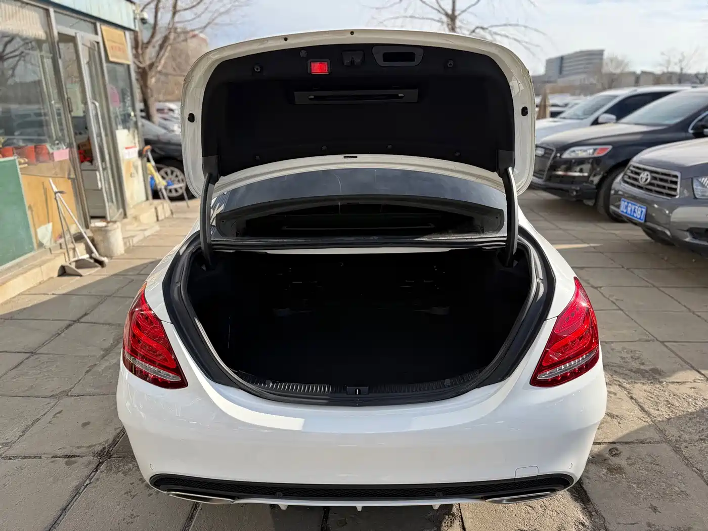 Mercedes-Benz C-Class 2015 2015 Facelift C 200 L Sport