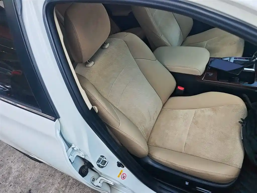 Toyota Reiz 2013 2.5V Premium Edition фото 25