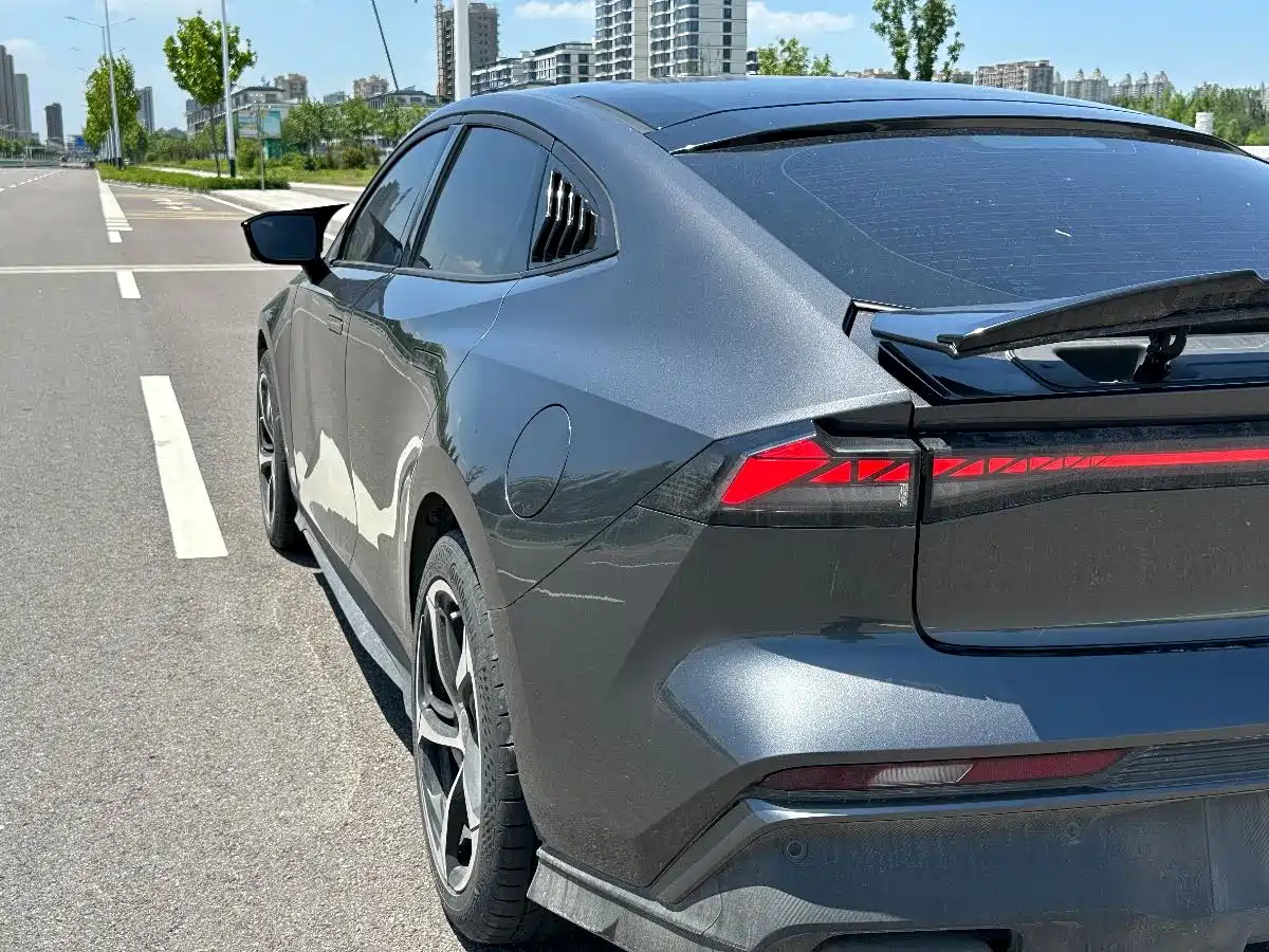 CHANGAN UNI-V