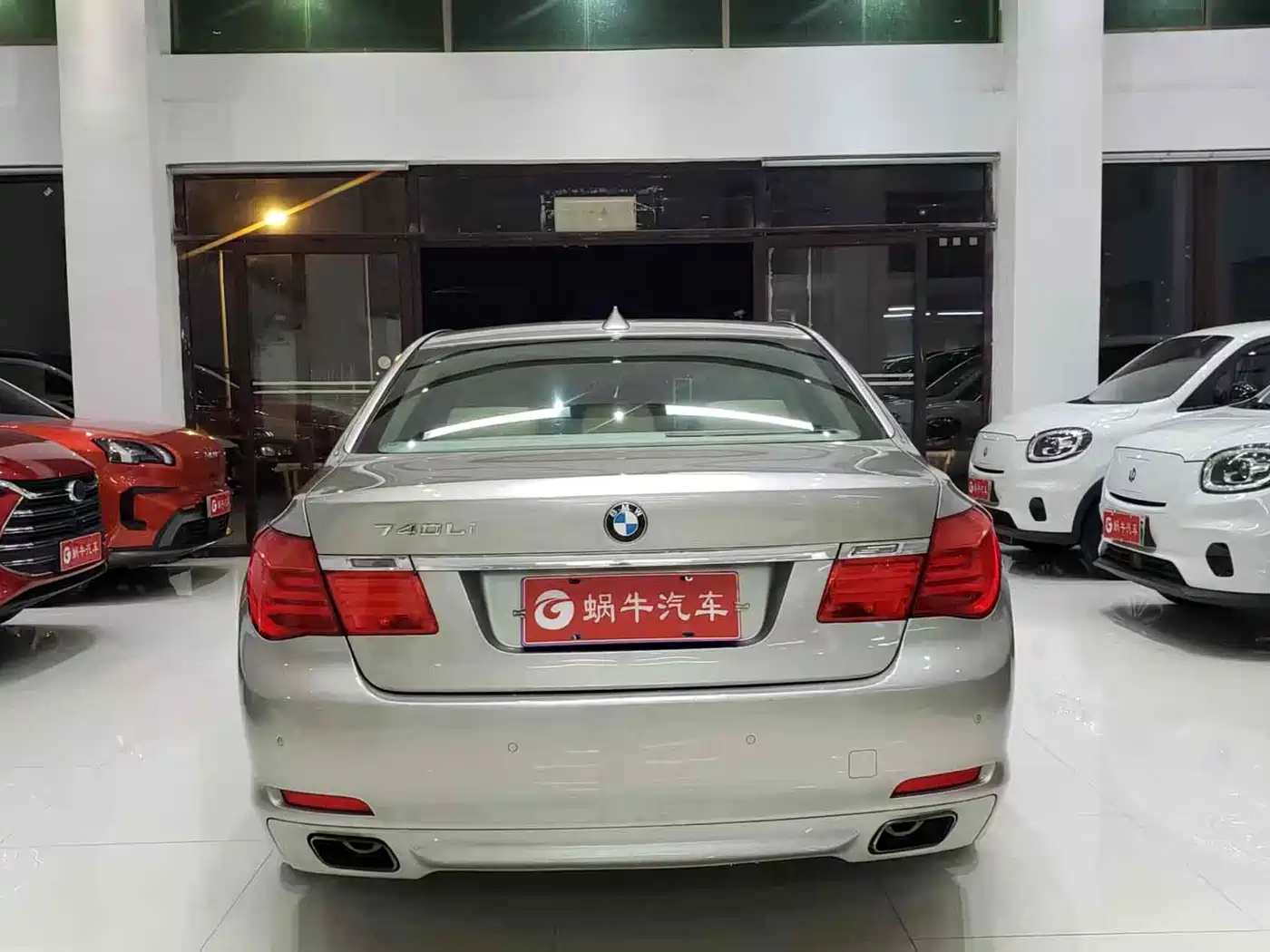 BMW 7 Series 2009 Model 740Li Leading Edition фото 12