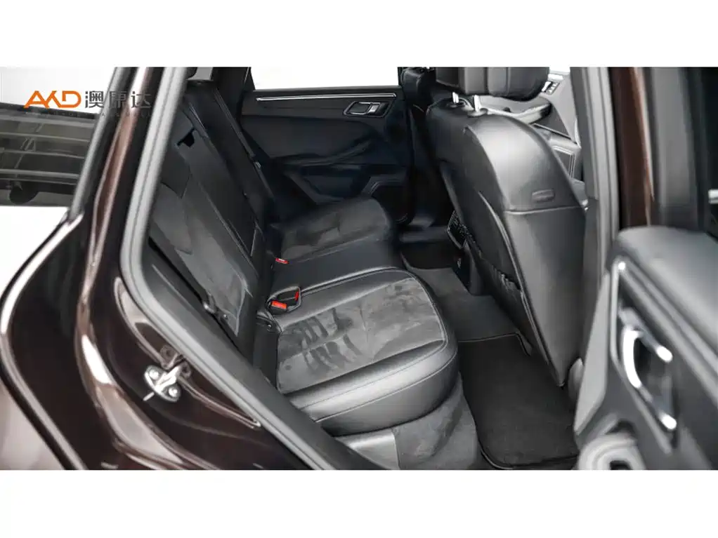 Porsche Macan 2018 Macan 2.0T фото 8