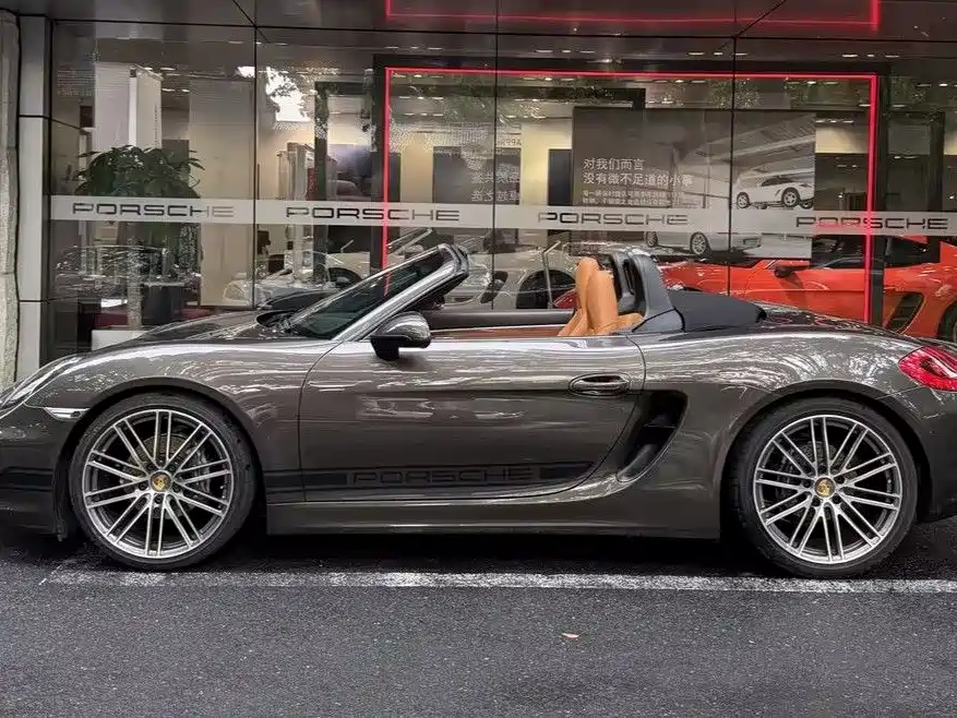 Porsche Boxster 2015 Boxster Style Edition 2.7L фото 3