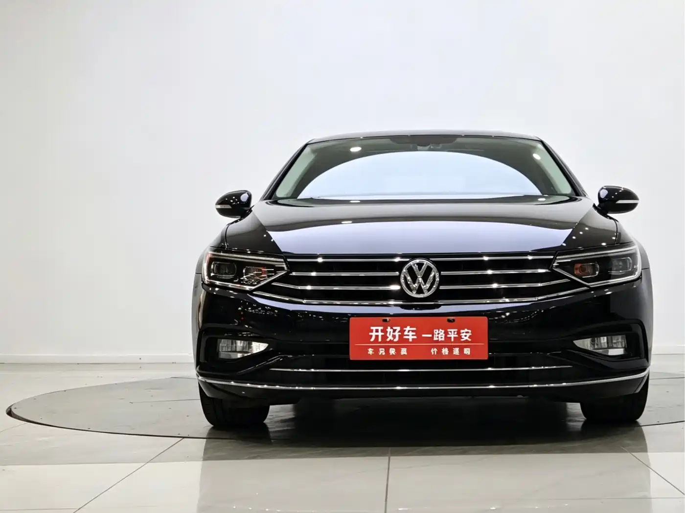 VOLKSWAGEN MAGOTAN 2020