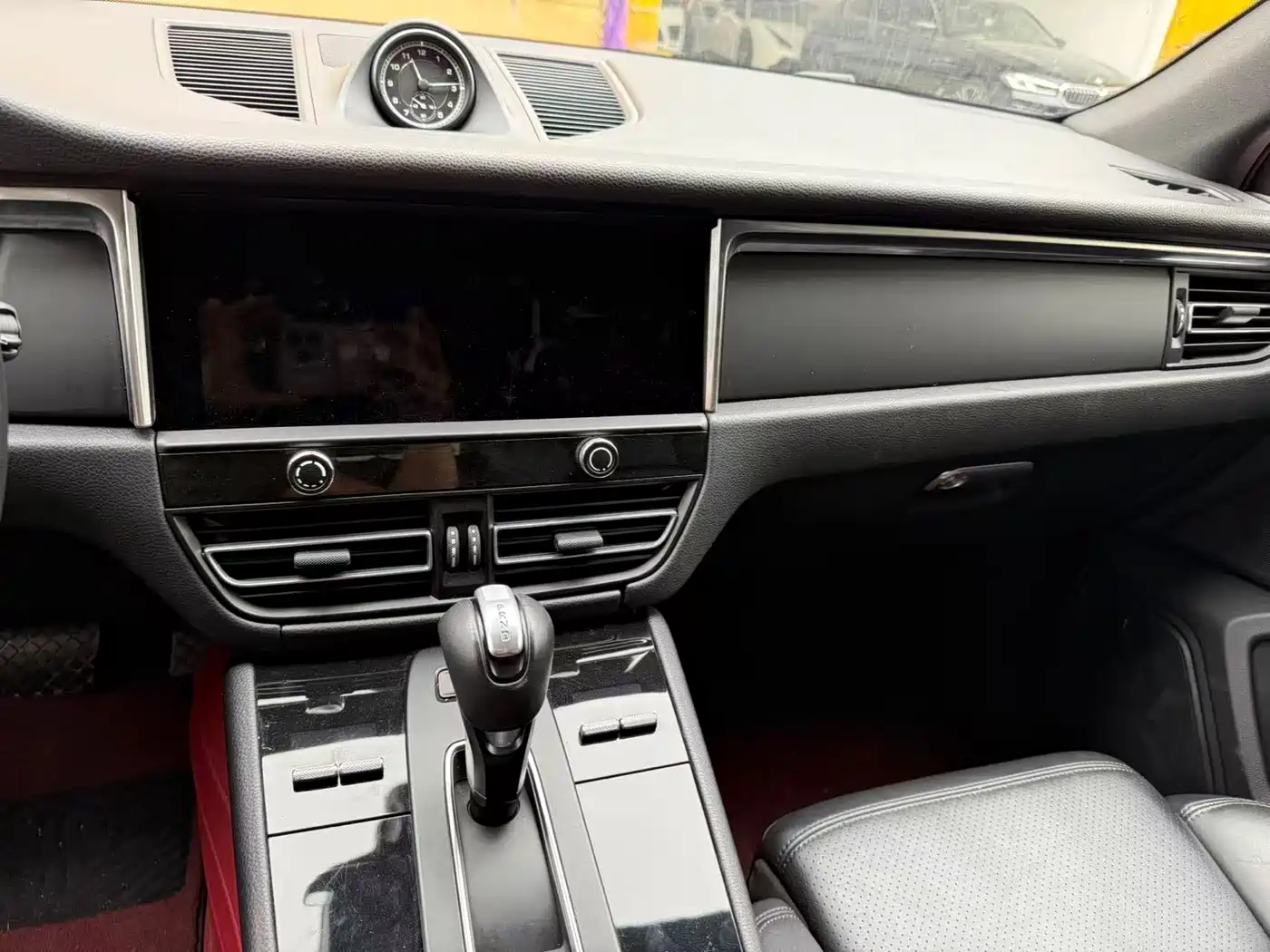 Porsche Macan 2023 Macan 2.0T фото 8