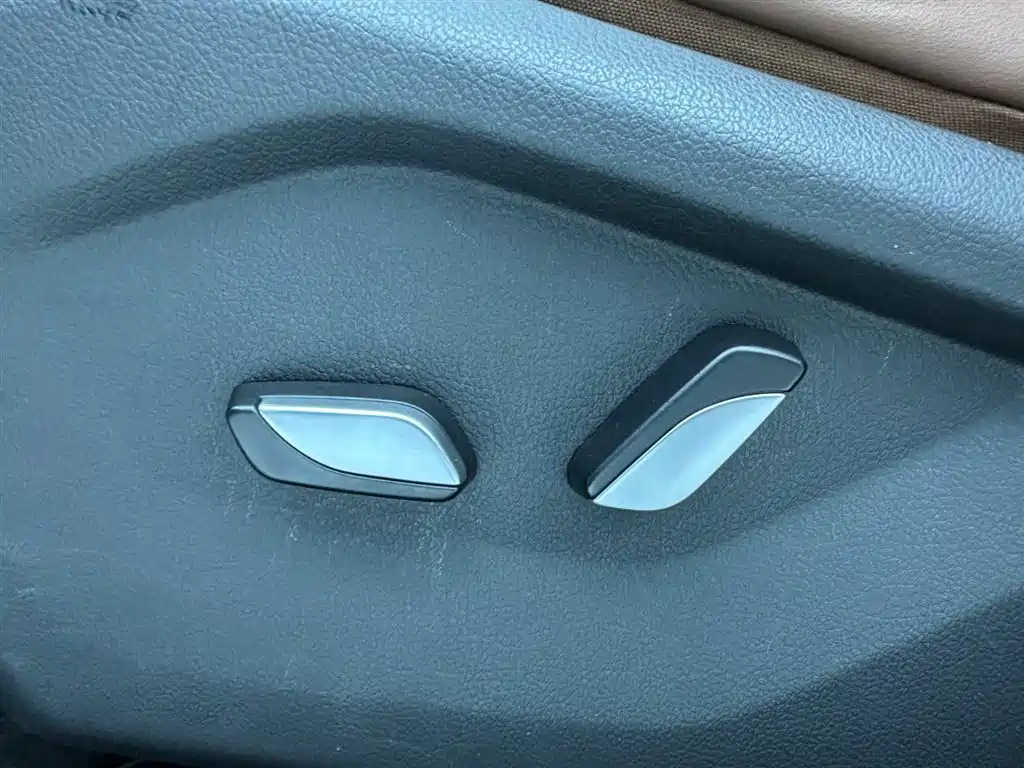 GEELY AUTOMOBILE VISION X6