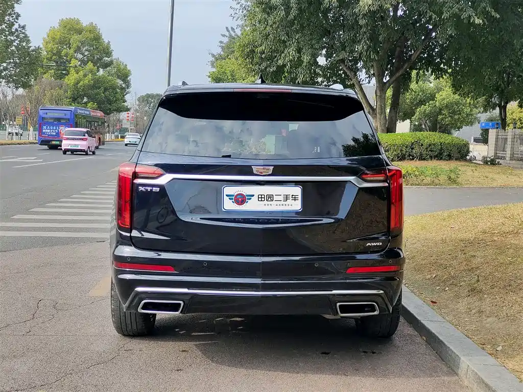 Cadillac XT6 2022 2.0T 6-Seater 4WD Luxury Edition фото 5