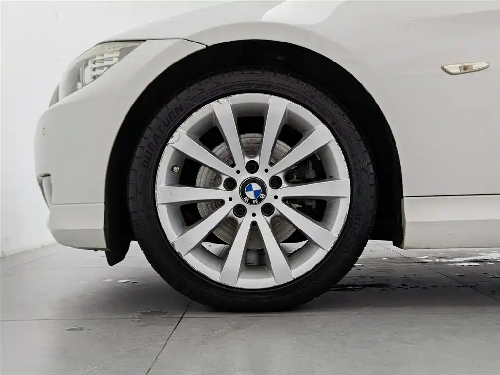 BMW 3 Series (Import) 2010 325i Luxury фото 17