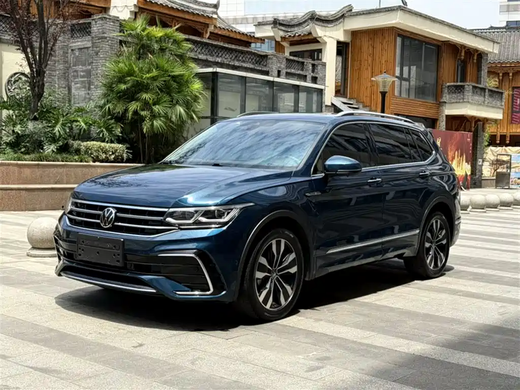 Volkswagen Tiguan L 2023 380TSI 4WD R-Line Flagship 7-seater