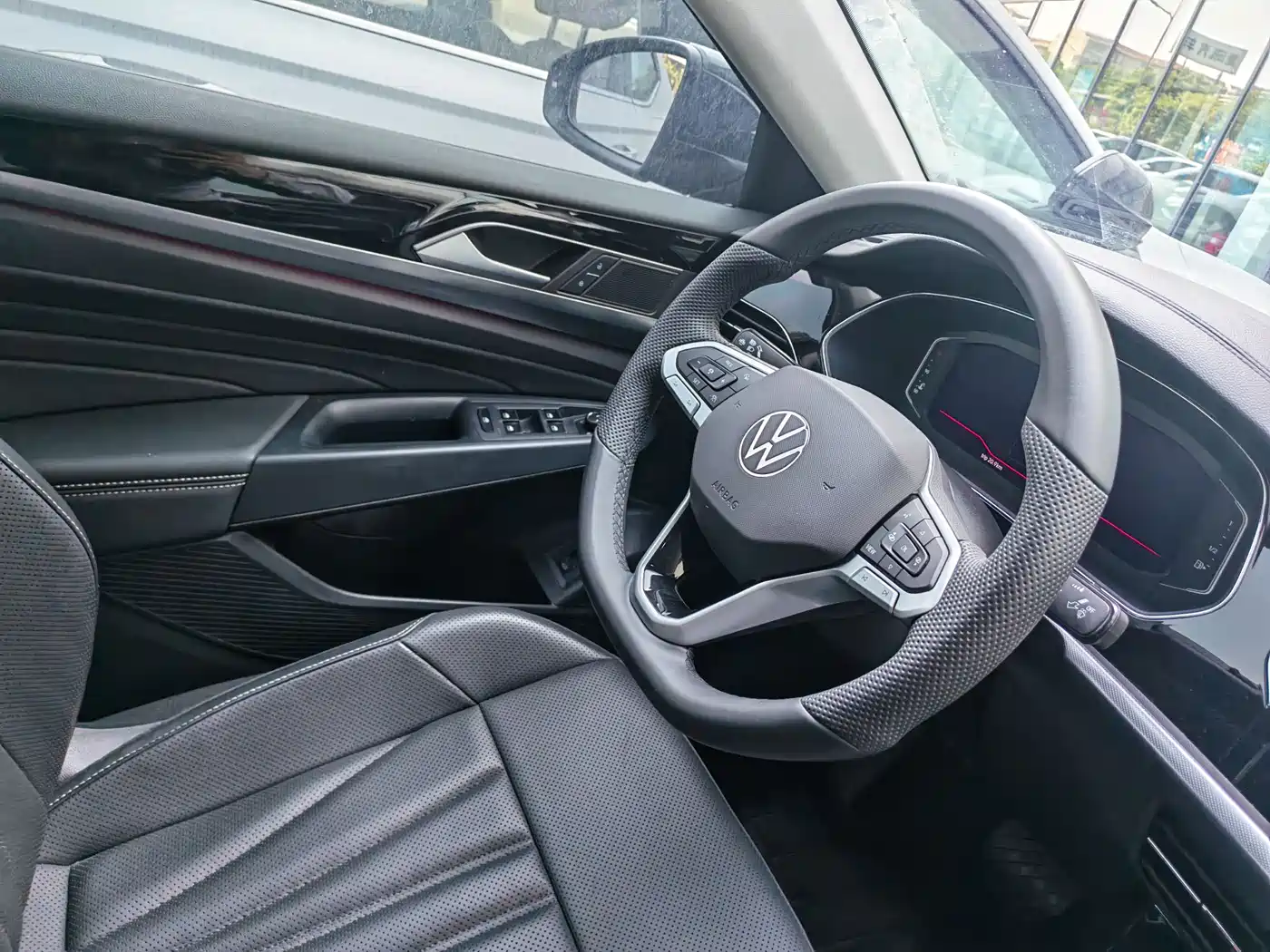 Volkswagen Passat 2025 Outstanding 380TSI Dragon Glory Edition фото 4