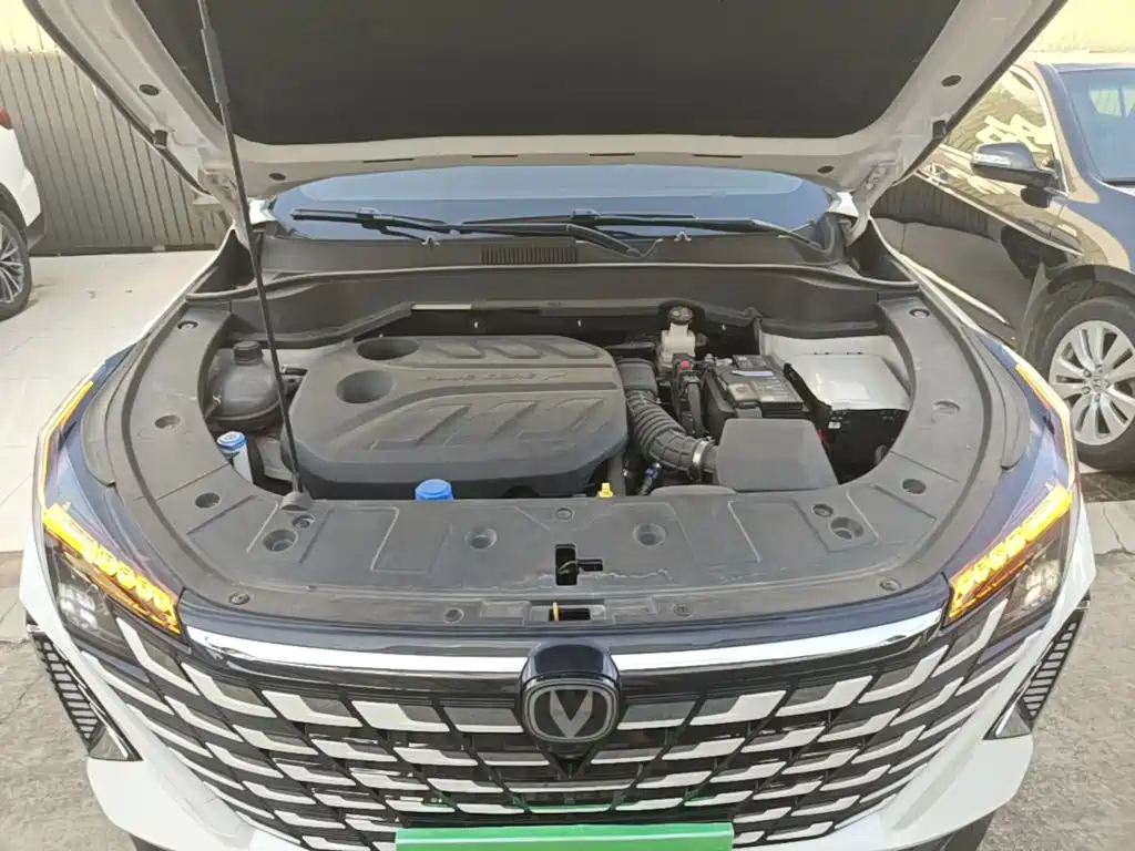 Changan UNI-Z 2025 2025 1.5T Luxury Edition