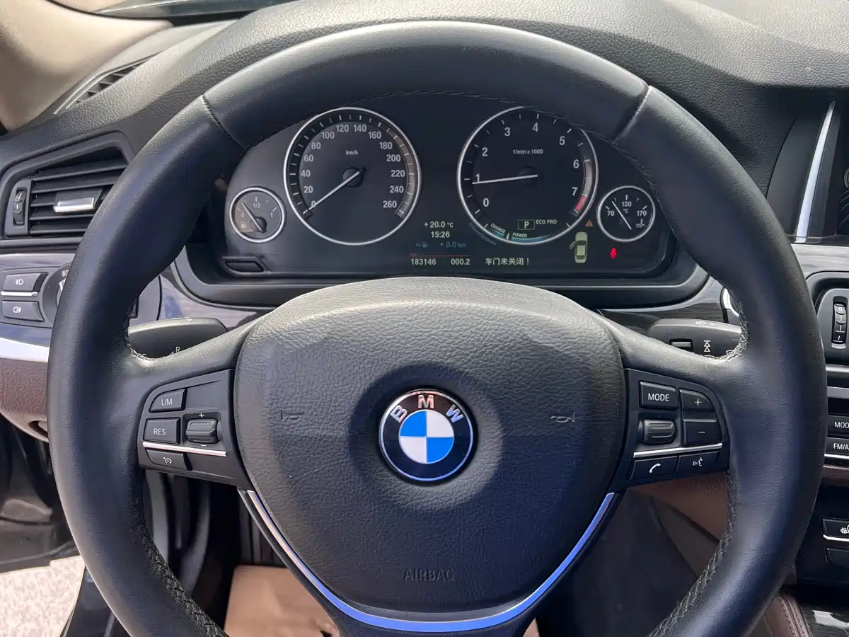BMW 5 Series 2014 525Li Luxury Design Package фото 7
