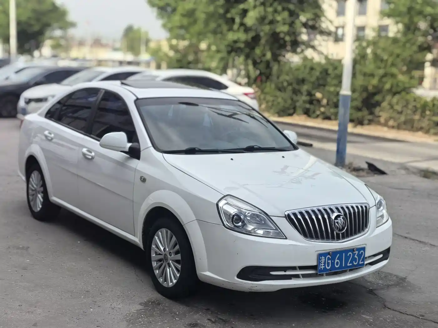 Buick Excelle 2013 1.5L Manual Exclusive фото 3