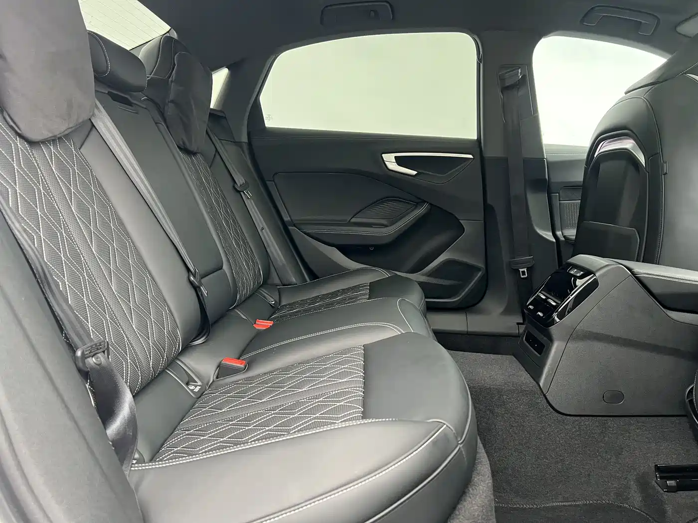 Audi A5L 2025 2.0T Sport Edition Plus фото 7