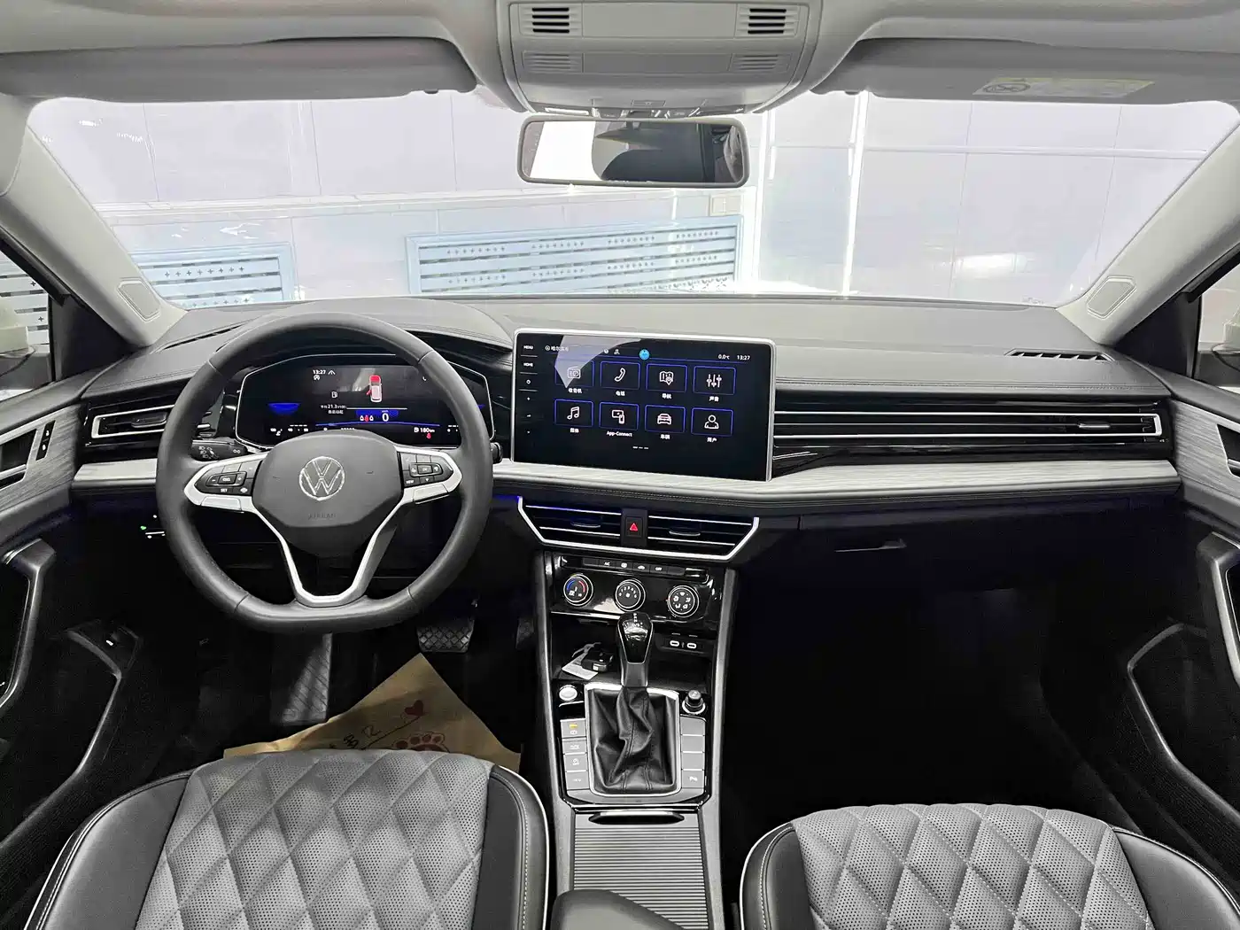 Volkswagen Sagitar 2023 280TSI DSG Beyond Lite фото 14