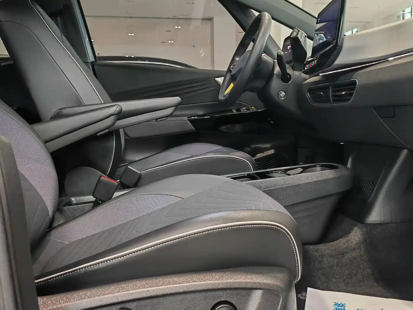 Volkswagen ID.3 2023 Upgraded Pure Intelligence Edition фото 5