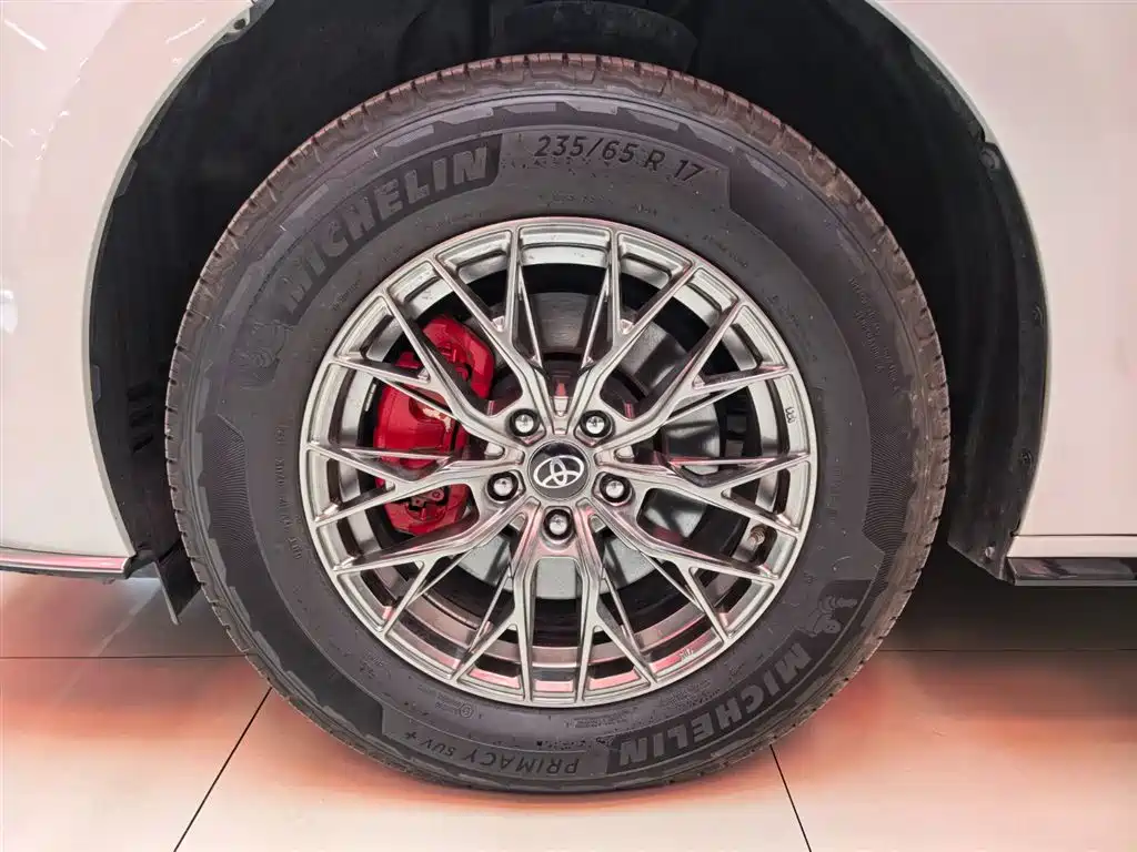 Toyota Sienna 2021 2.5L Hybrid Premium Edition фото 23