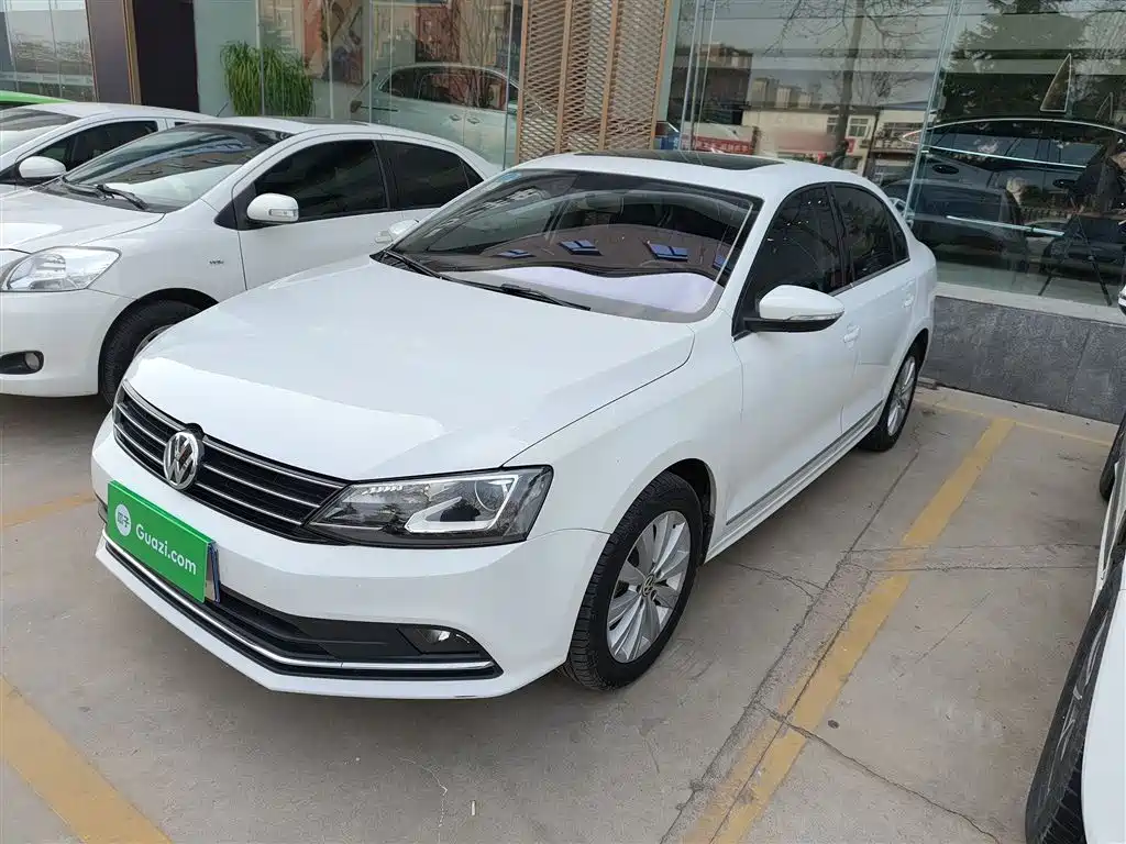 Volkswagen Sagitar 2015 230TSI Automatic Comfort
