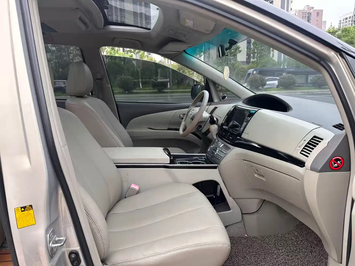 Toyota Previa 2006 Model 2.4L 7-Seater Luxury Edition фото 3
