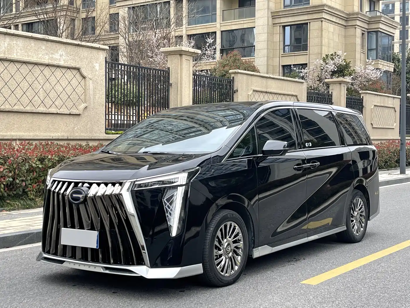 GAC Trumpchi Trumpchi M8 2023 Model Master Series Hybrid Royal Edition