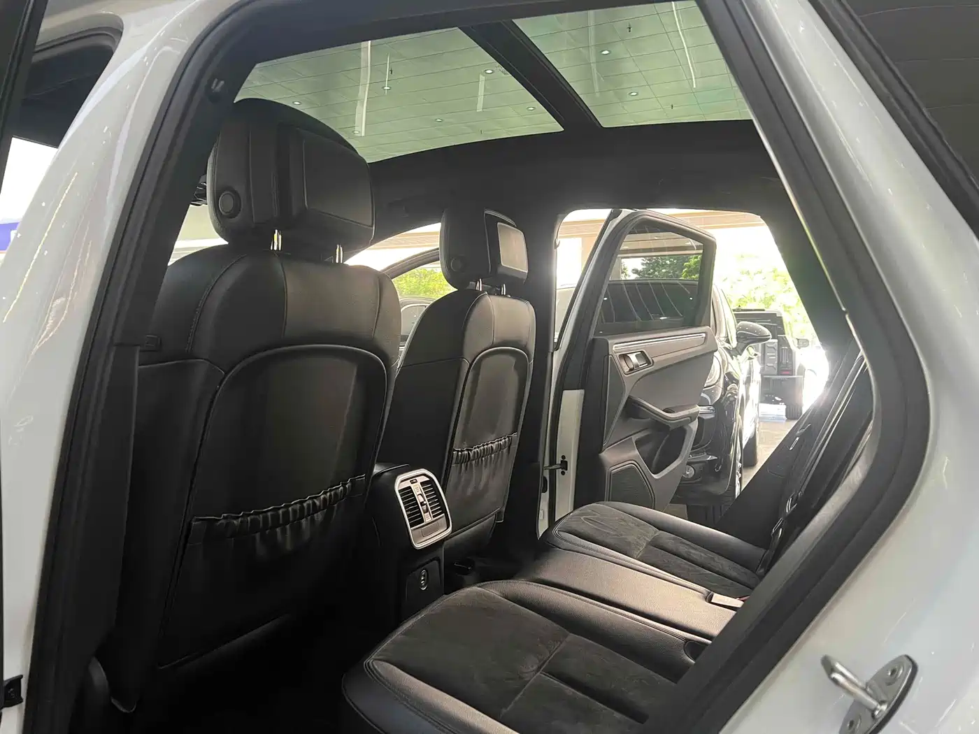 Porsche Macan 2018 Macan 2.0T фото 8