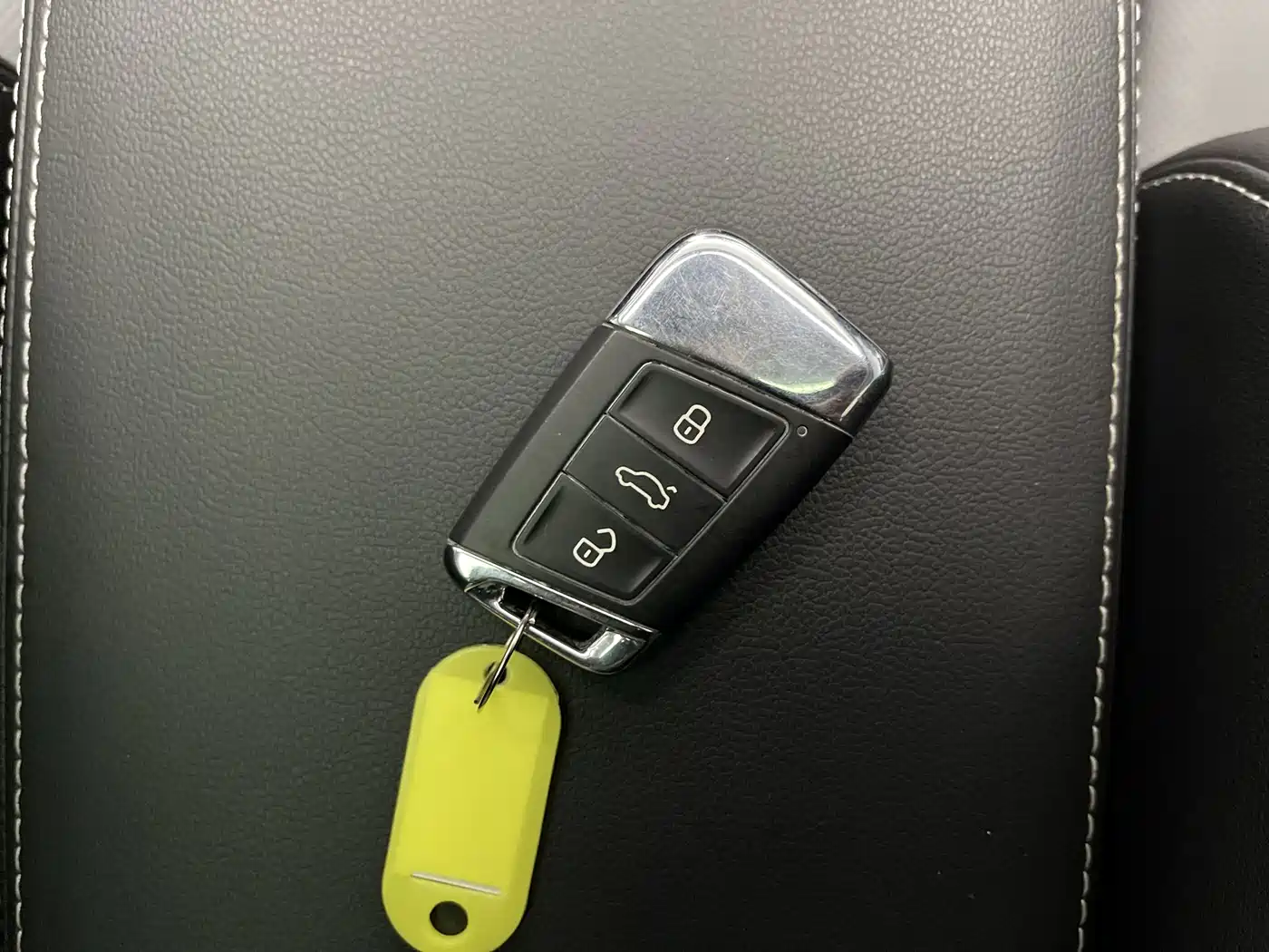 Volkswagen Passat 2024 Model 380TSI Starlight Elite фото 8